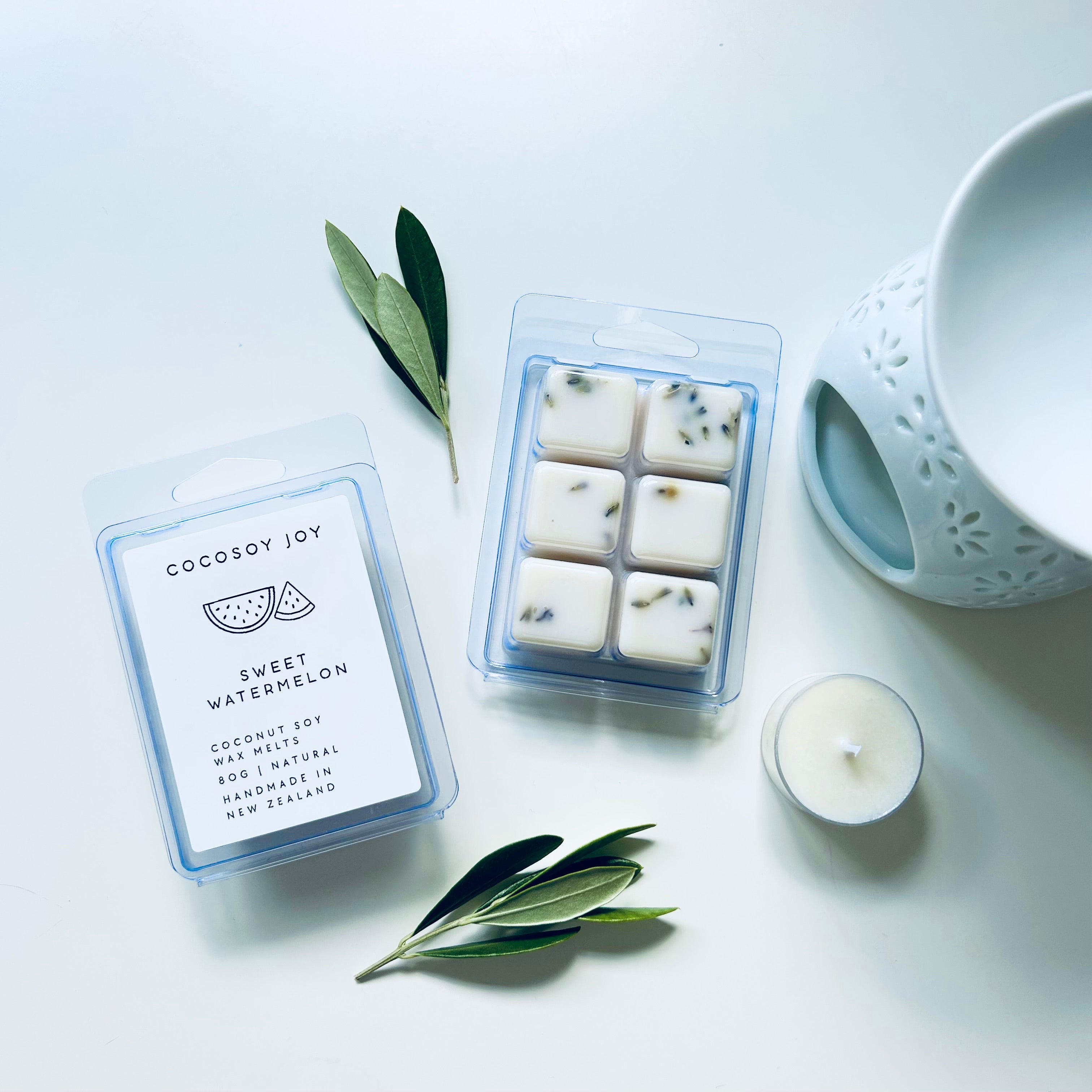 Botanical collection sweet watermelon coconut soy wax melts. Made from natural and plant-based coconut and soy waxes. Vegan and paraffin-free. Safer and cleaner home fragrance that lasts for several hours. Available at Cocosoy Joy NZ.